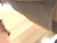 Upskirt (falso) Madrastra joven Tanga de encaje (18+)