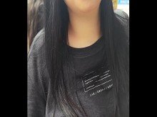 En el trabajo me follé a mi prima -Increíble jovencita folla escondida en el trabajo porque su amiga le dio dinero