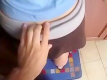 Esposa exhibida, desnudada y follada a lo perrito en la cocina