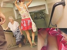 Sorprendente enagua con bragas de encaje de hawt adolescente de edad legal (18+)