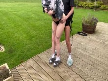 A las lesbianas casi las pillan follando en público (más en onlyfans@girlsonfilm333)