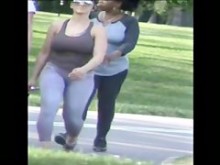 Tetas de punta de camello y spandex