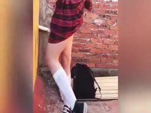 COGIENDO Rapidito a COLEGIALA Mexicana Regresando a CLASES Presenciales! Sexo Amateur en la ESCUELA!